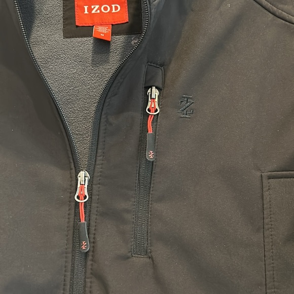 IZOD Men’s Fleece lined Shell jacket size M with red zipper pulls, Velcro cuffs - Picture 3 of 6